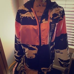 Windbreaker jacket size medium